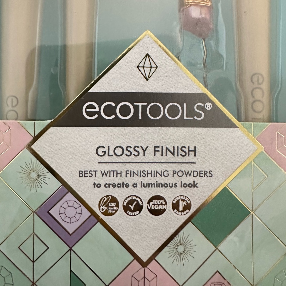 EcoTools Jade Infused Brush Set - Picture 3 of 4